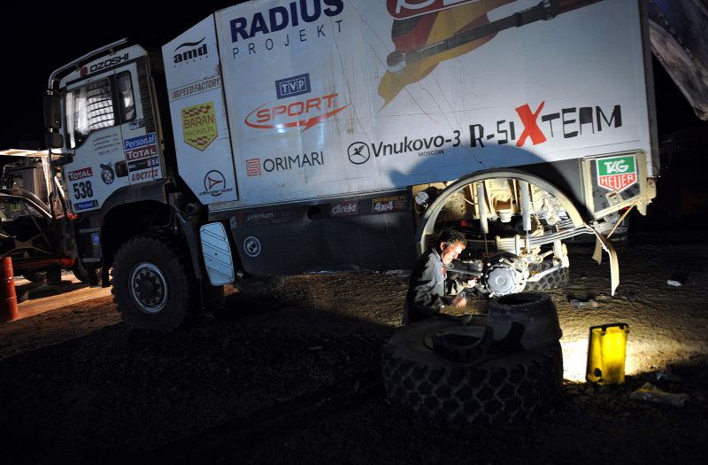 Illustration for article titled Gallery: 2010 Dakar Rally